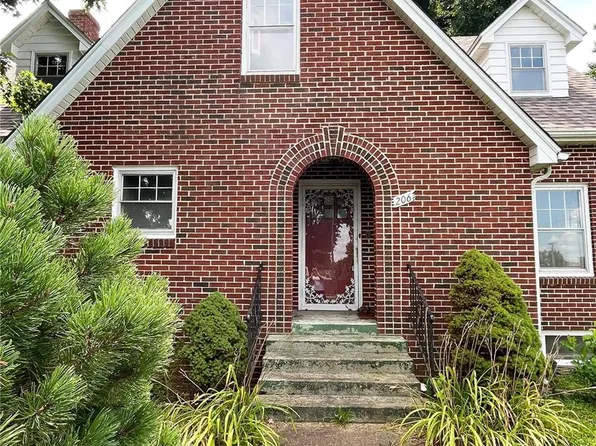 206 E Lincoln Ave, Owensville, MO 65066
