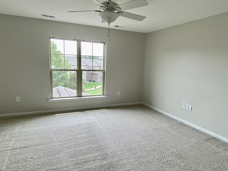 217 Lynchwick Ln — Photo 20