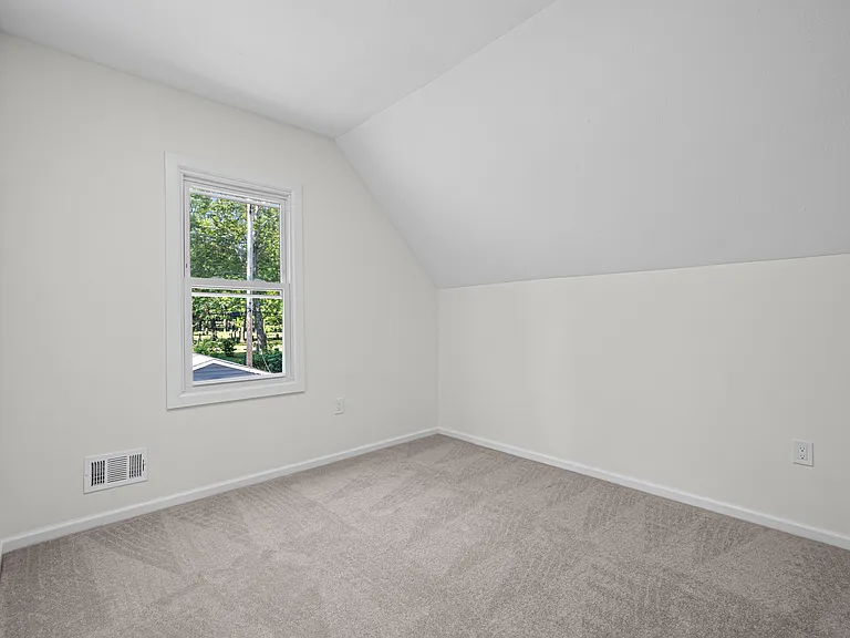 12028 Wade Park Ave — Photo 27