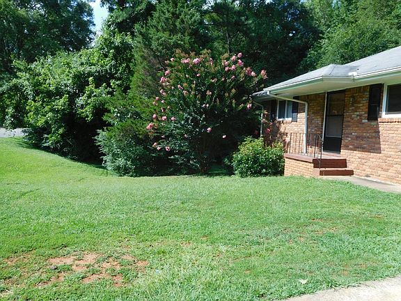 5th image of 396 Virginia Pl SE