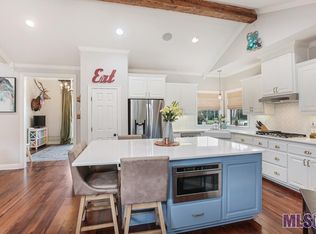 8807 Spring Grove Dr, Baton Rouge, LA 70809