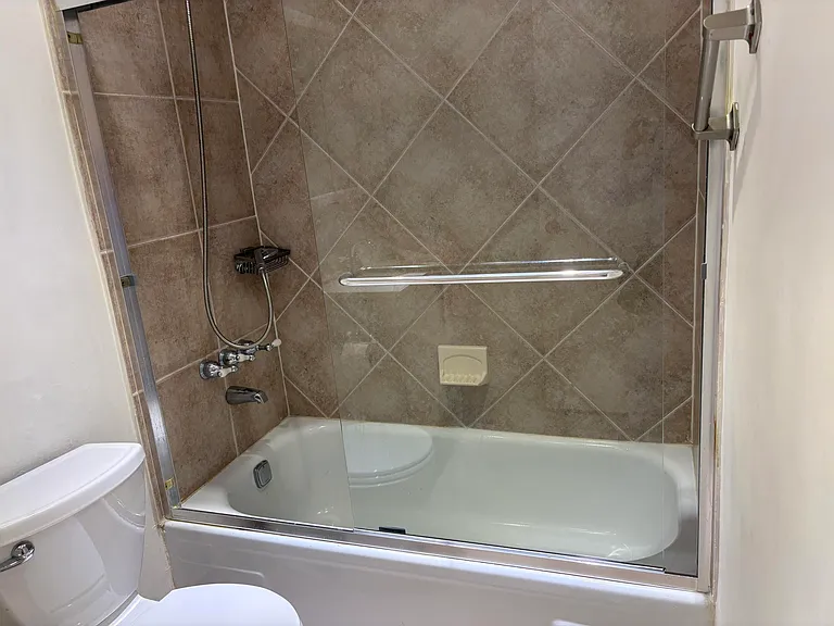 9820 S Hollybrook Lake Dr #110 — Photo 7