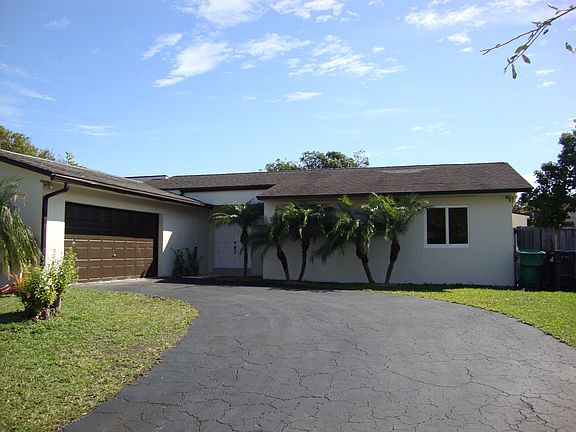 3rd image of 19605 SW 87th Pl