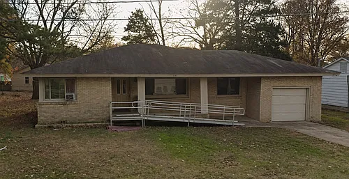 1116 Parkway Dr Photo 1