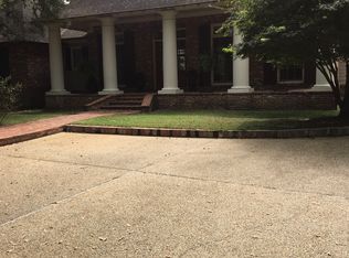 136 W Canebrake Blvd, Hattiesburg, MS 39402