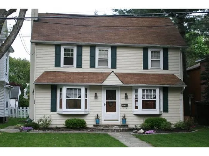 157 N Bellevue Ave photo 1