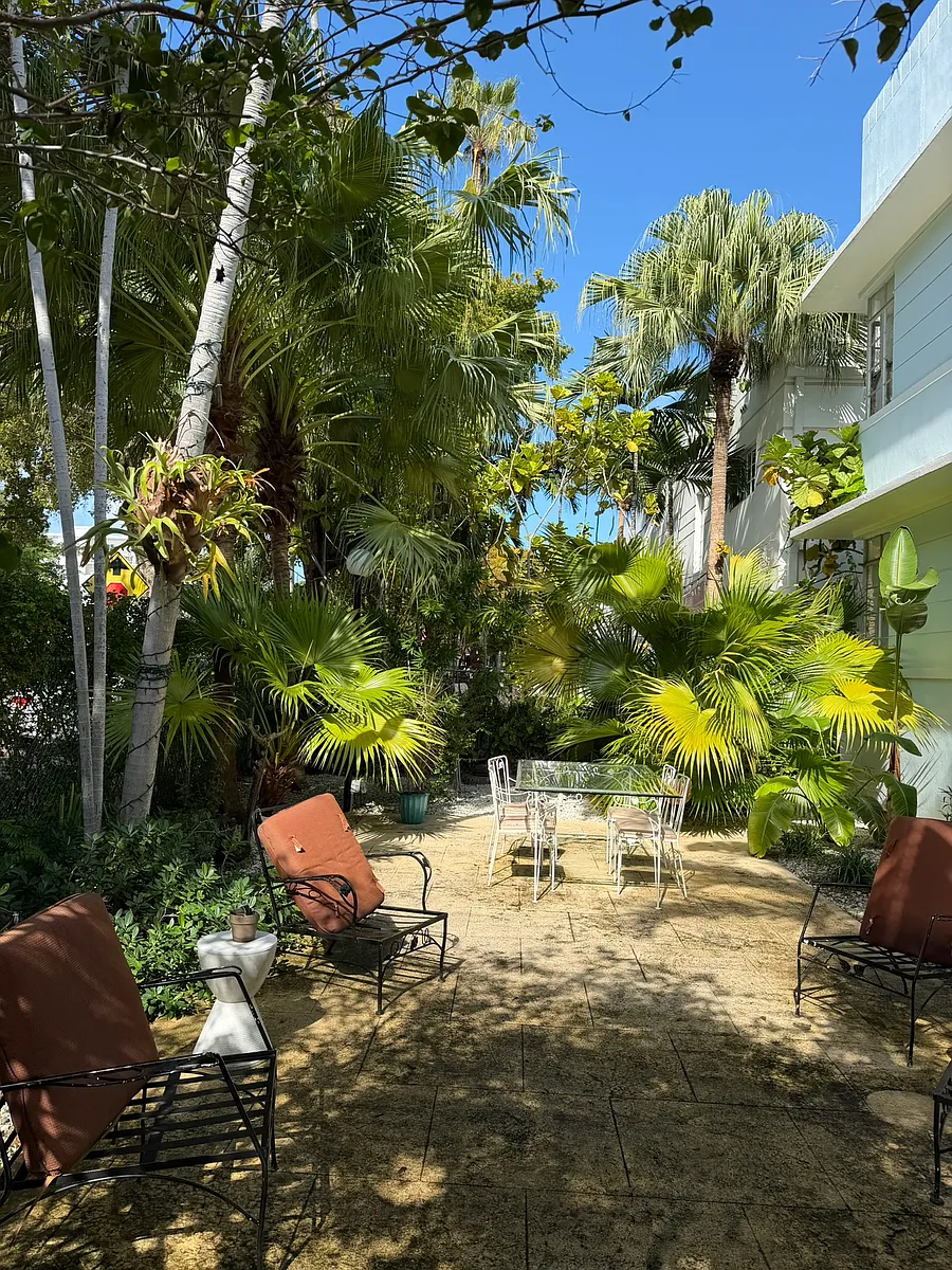 Building Photo - 825 Jefferson Ave #4