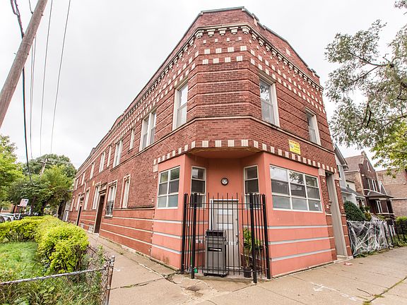 2nd image of 1457 N Bell Ave #1