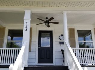 435 W Chicago St, Elgin, IL 60123