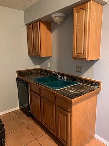 2nd image of 5061 Ridglea Ln #1212