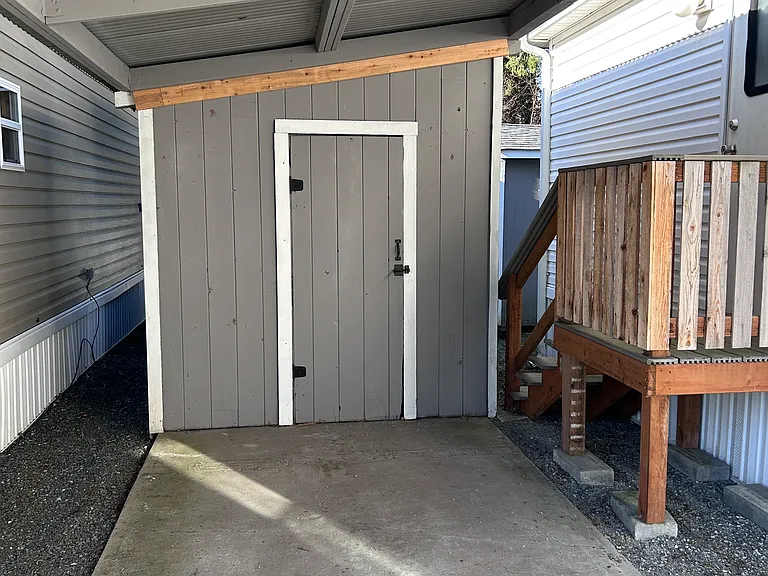 17th Ave W — Photo 7