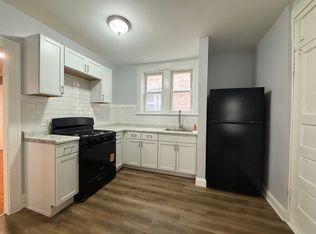 2843 W Berteau Ave #2, Chicago, IL 60618