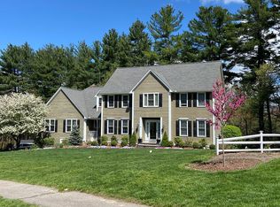 14 Hillside Dr, Holliston, MA 01746