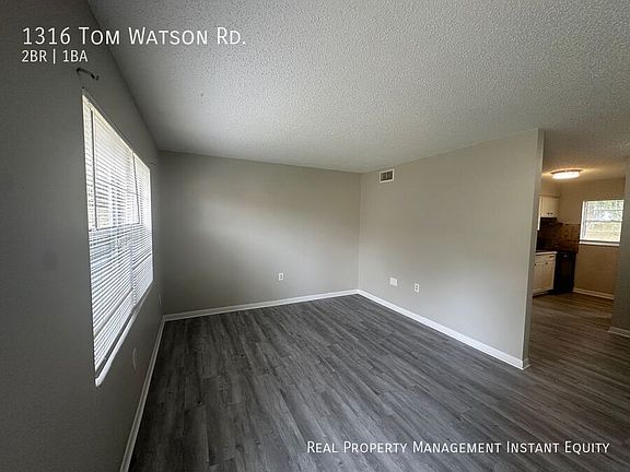 3rd image of 1316 Tom Watson Rd