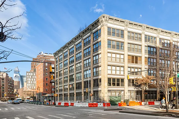 Sold by Compass | media 16