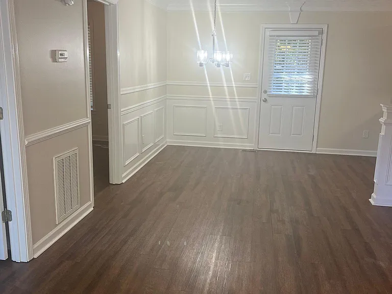 4843 Victoria Ct — Photo 9