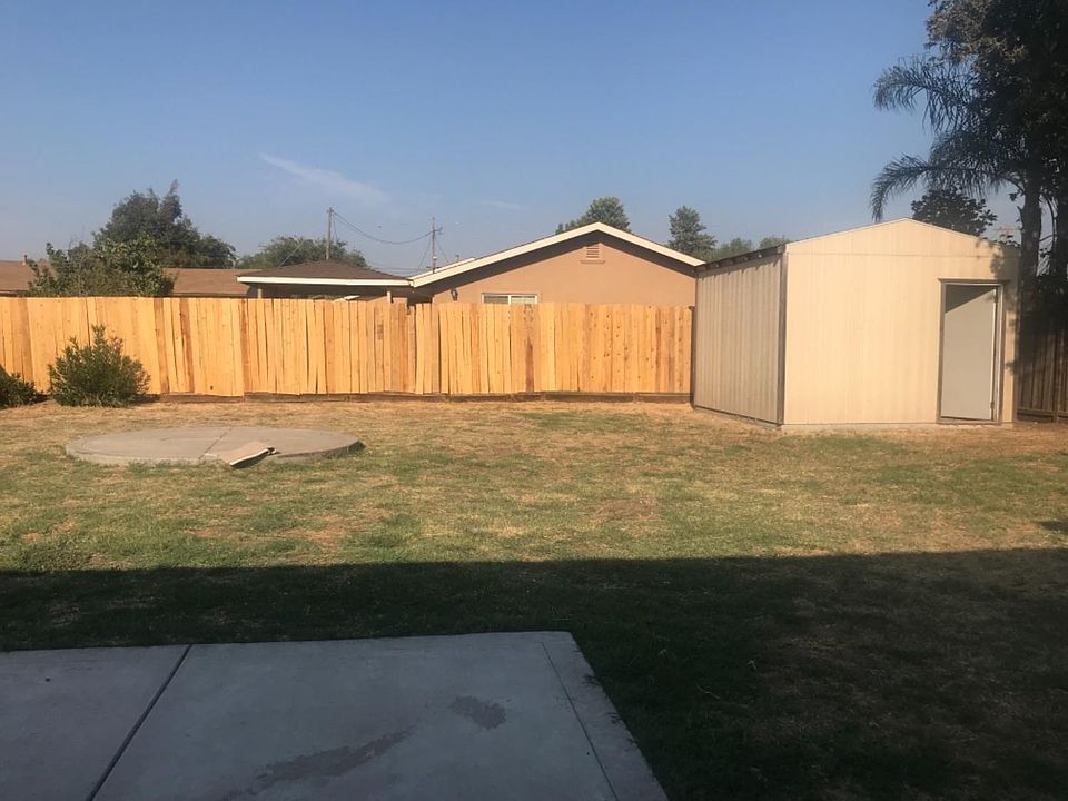 1st image of 920 S Hinkley Ave