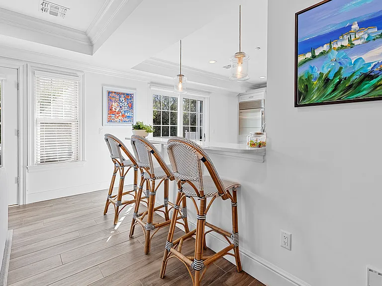 20 Village Green Dr — Photo 6
