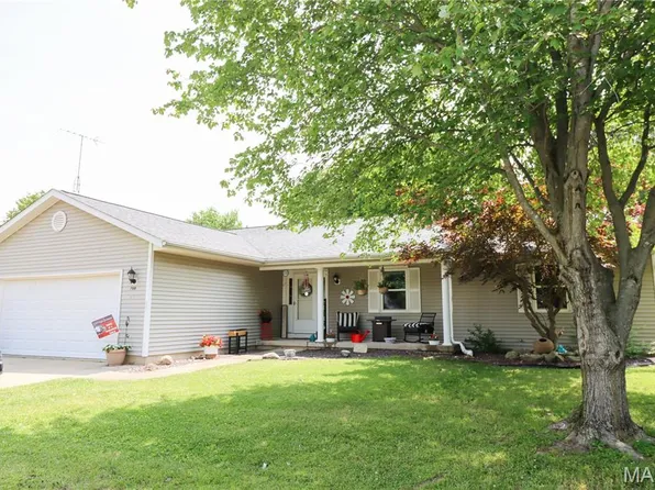 708 Ash St, Greenville, IL 62246