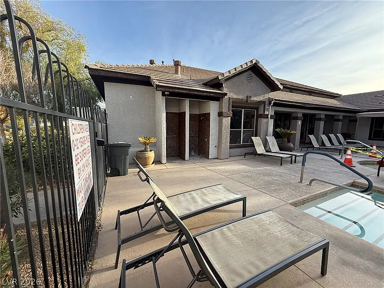 45 Maleena Mesa St #1011 — Photo 11