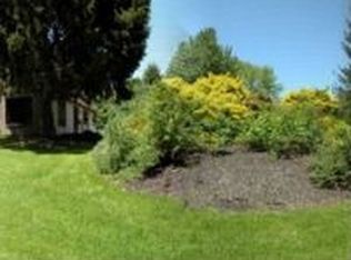 7 Walnut Dr, Kirkwood, PA 17536