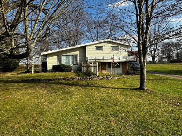 4076 Seneca Rd, Sharpsville, PA 16150