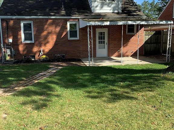 4th image of 2241 Lakewood Ave