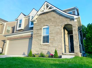 2829 Dillon Dr, Ann Arbor, MI 48105