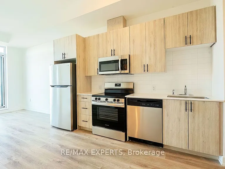 2475 Old Bronte Rd #801 — Photo 1