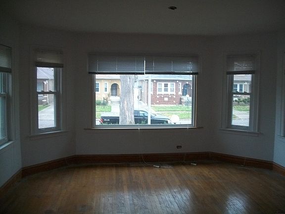 2nd image of 1025 S 24th Ave