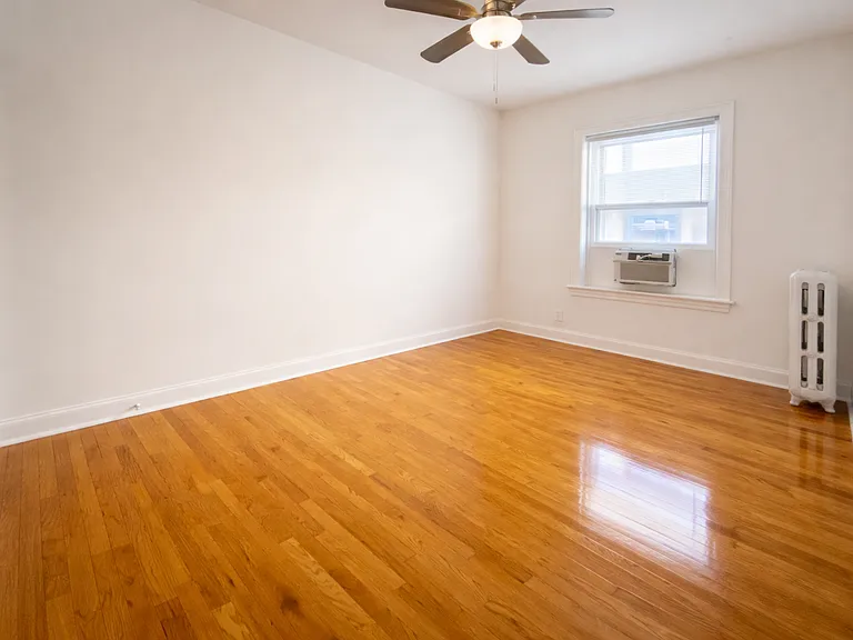 114 Clyde Ave — Photo 20