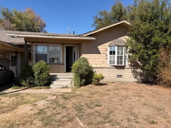 2209 NW Ozmun Ave, Lawton, OK 73505