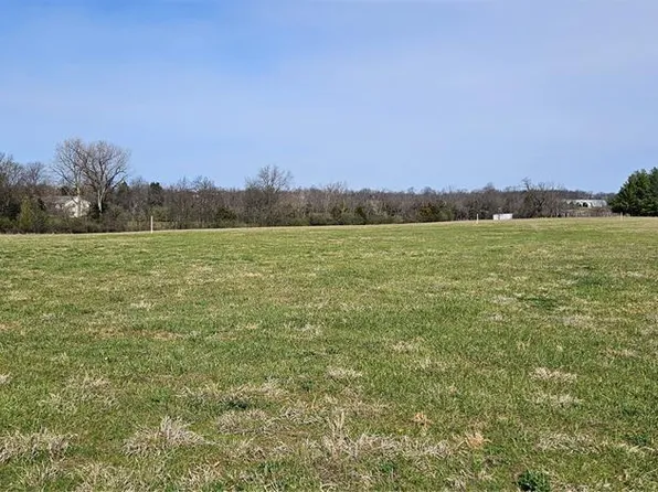4 Carter Mette Rd, Moscow Mills, MO 63362