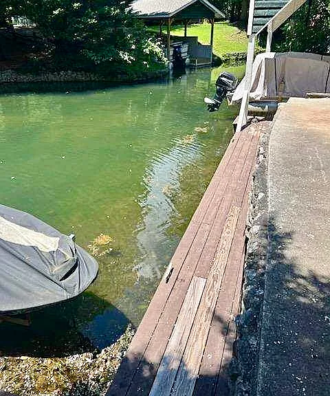 Available boat parking option- tie-up between owner's jet ski + boat