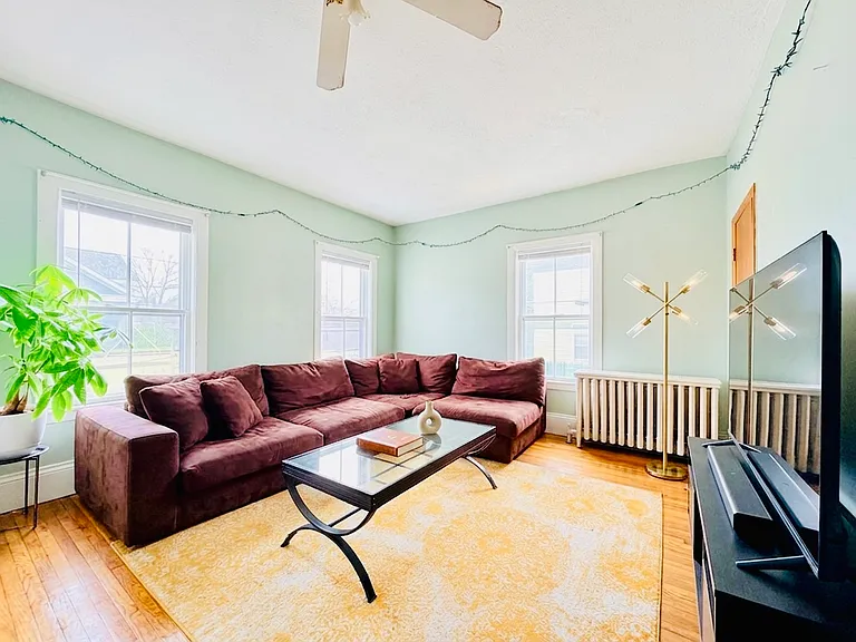 3 Foster St #2L — Photo 4