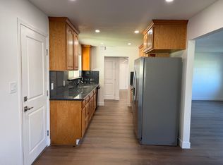 1283 Silver Ridge Way, Sacramento, CA 95831