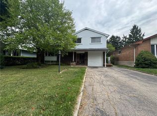 176 Laurier Ave, Hamilton, ON L9C 3S6