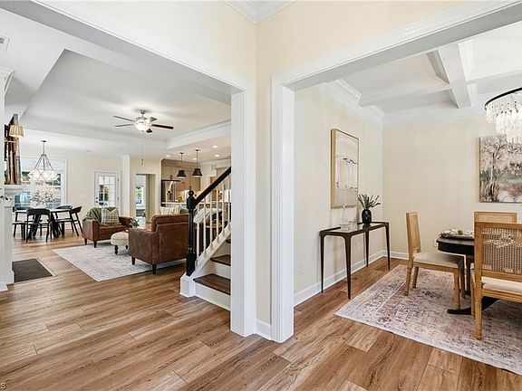 3rd image of 1040 Woodview Ridge Trl