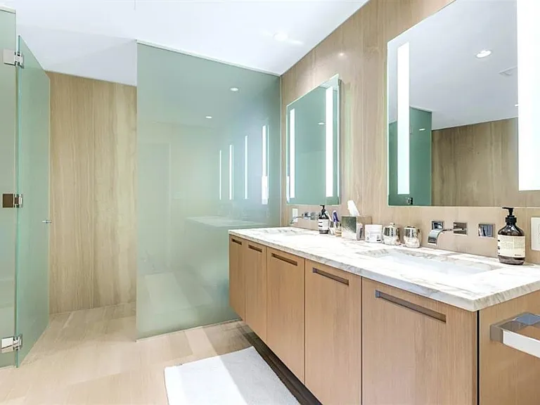 1011 Cordova St W #230X — Photo 14