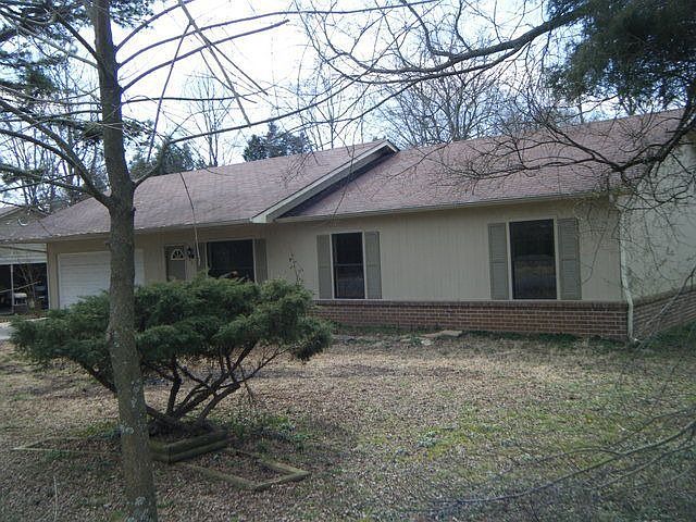 1st image of 205 Stanton Dr E