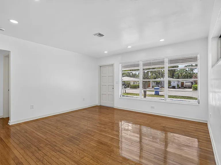 111 Euclid Blvd — Photo 5