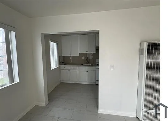 2 bed, 650 sqft, $2,400 — Photo 2