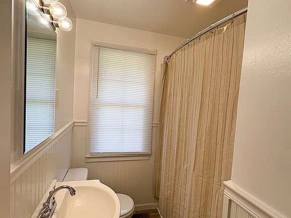 4th image of 23 Bond St