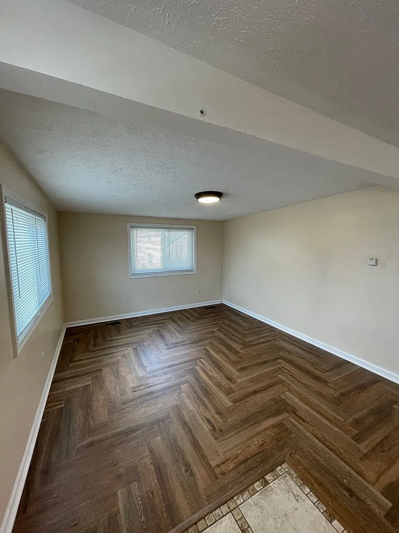 1 bed, 1.0 bath, $750 — Photo 3