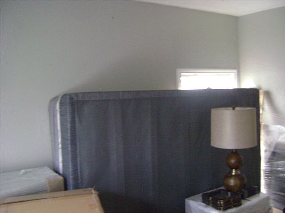 5th image of 5036 Cedarhill Rd