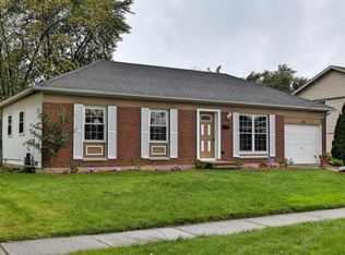 923 Miller Ave, Streamwood, IL 60107