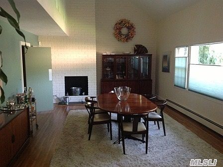 4th image of 225 Chestnut Dr