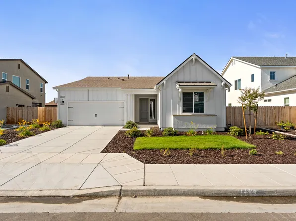 1876 Vallejo Avenue, Dinuba, CA 93618