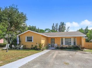 1421 W 26th St, Riviera Beach, FL 33404