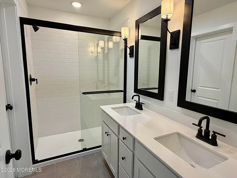27 Butternut Dr — Photo 8
